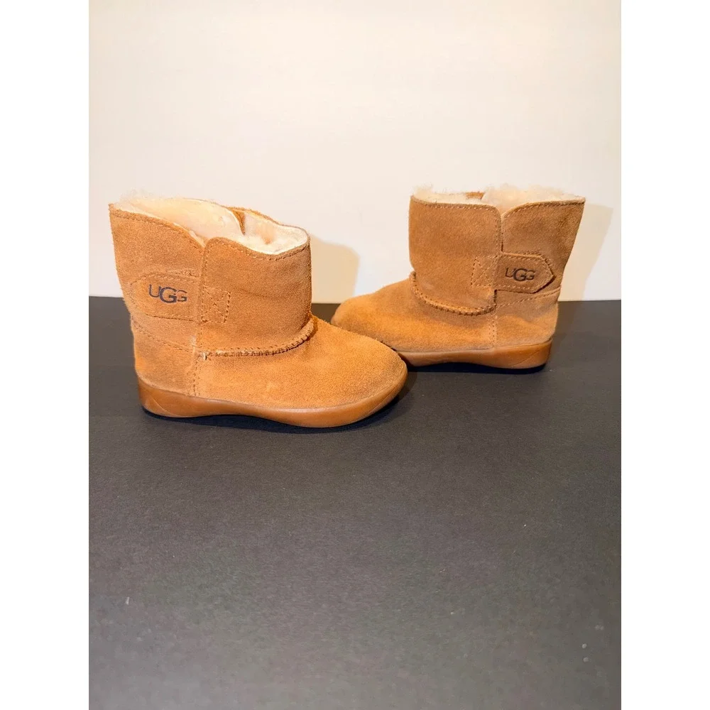 UGG Keelan Chestnut Suede Sheepskin‎ Toddler Boots Sz 6